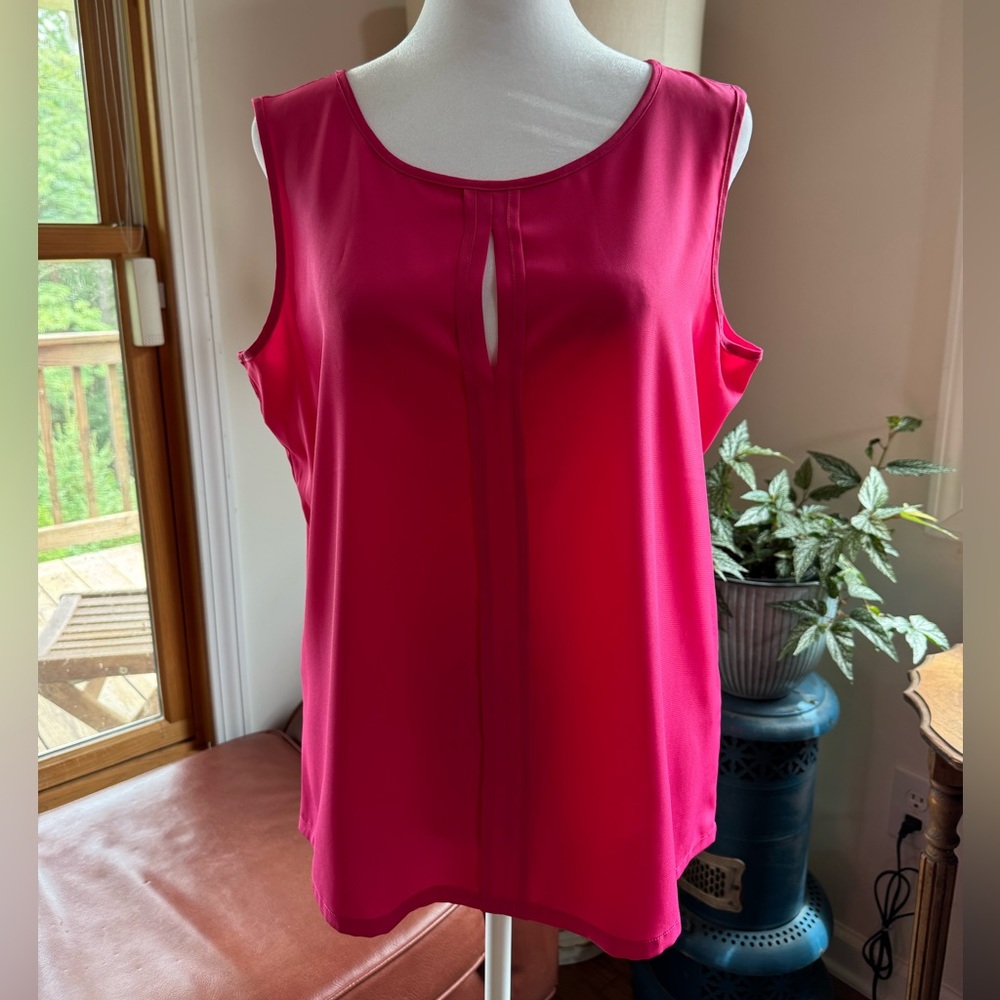 Calvin Klein Hot Pink Sleeveless Polyester Tank With Boob AC ? Medium